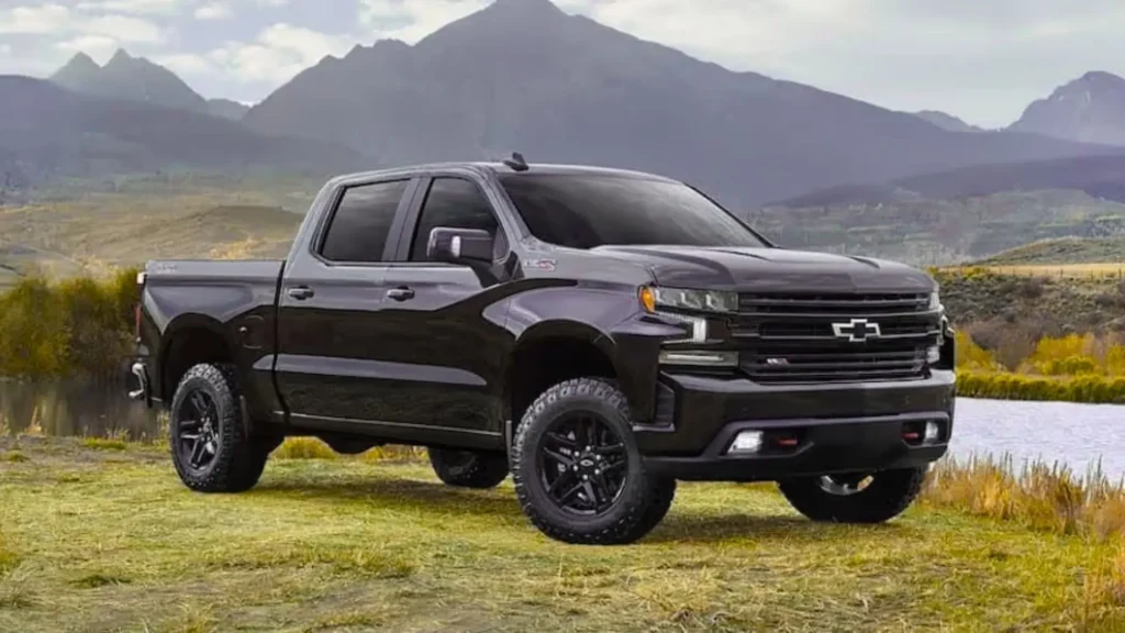 2024 Chevrolet Silverado 1500 front exterior view
