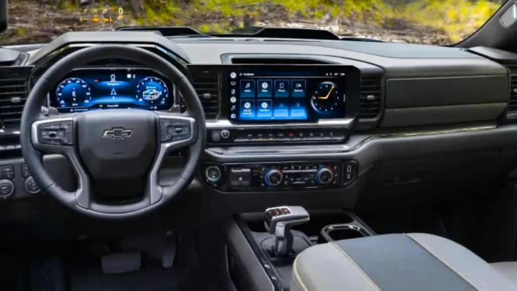 2024 Chevrolet Silverado 1500 interior  and dashboard