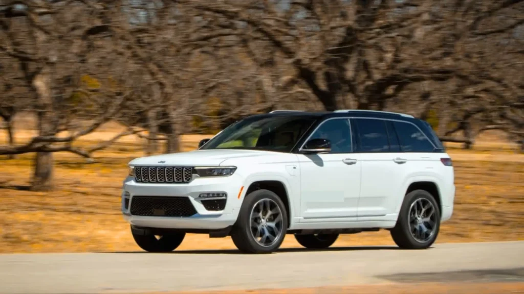 2024 Jeep Grand Cherokee front view showcasing bold grille design
