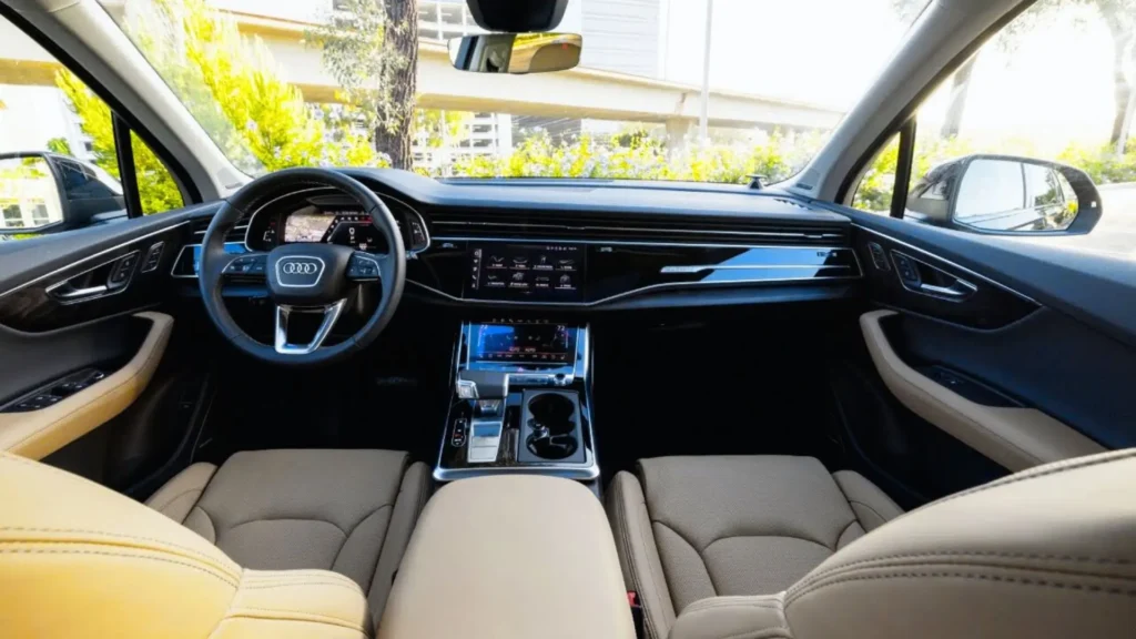 2025 Audi Q7 interior cabin and digital dashboard