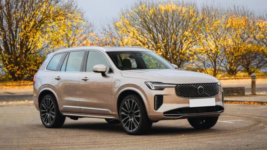Side profile of 2024 Volvo XC90 elegant family SUV